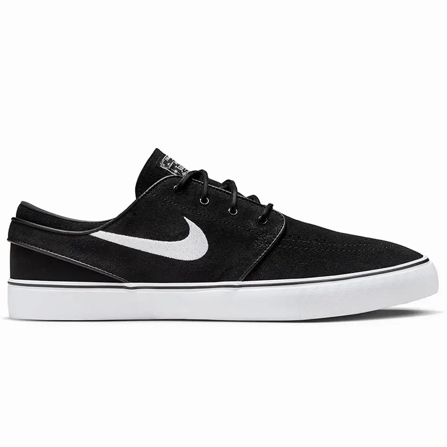 Non Restrictive Upper Multi Directional Tread Nike SB Zoom Janoski OG  Shoes