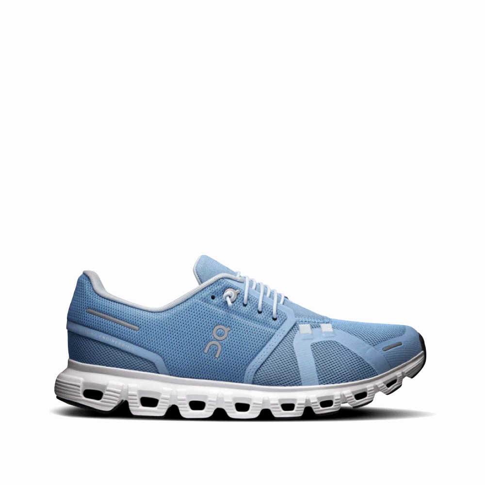 Easy   To   Wear On Women's Cloud 6 Sneaker in Chambray/White