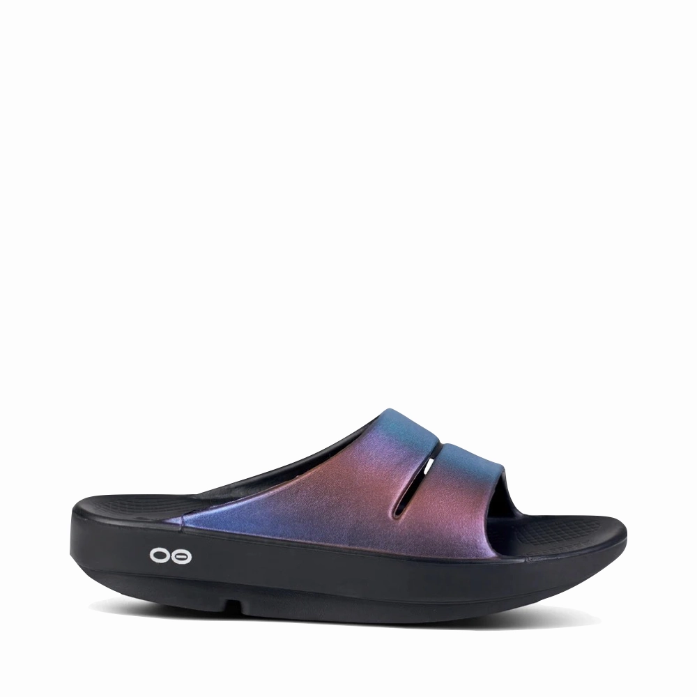 OOfos OOahh Luxe Slide Sandal in Midnight Spectre Sponge Padding