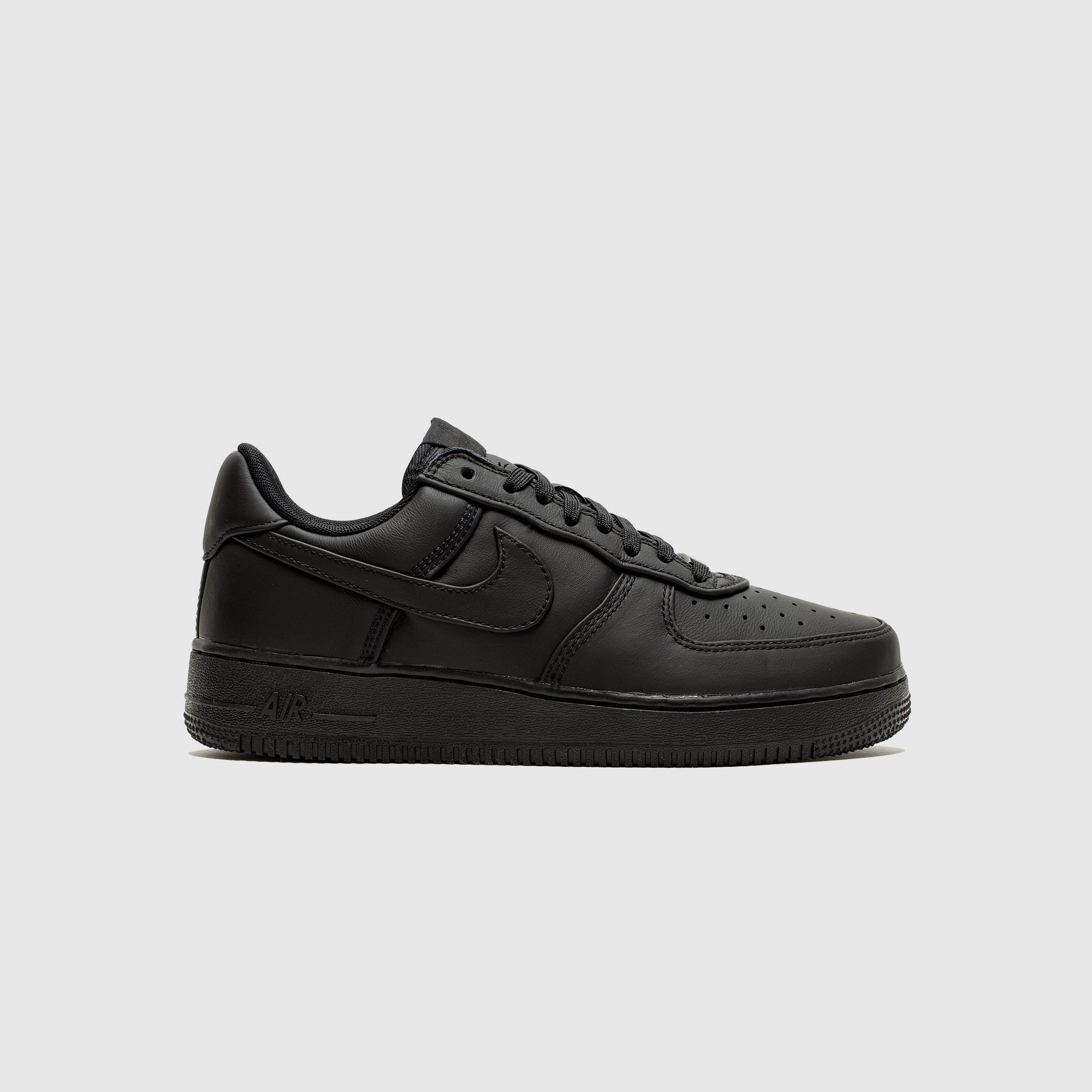 AIR FORCE 1 LOW RETRO PREMIUM "TRIPLE BLACK" Long Use All Occasion