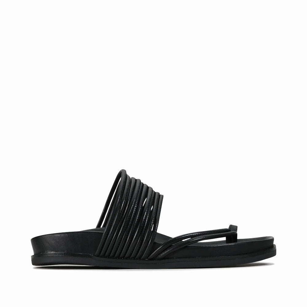 Fast Pair EOS Women's Carmella Toe Loop Sandal in Black