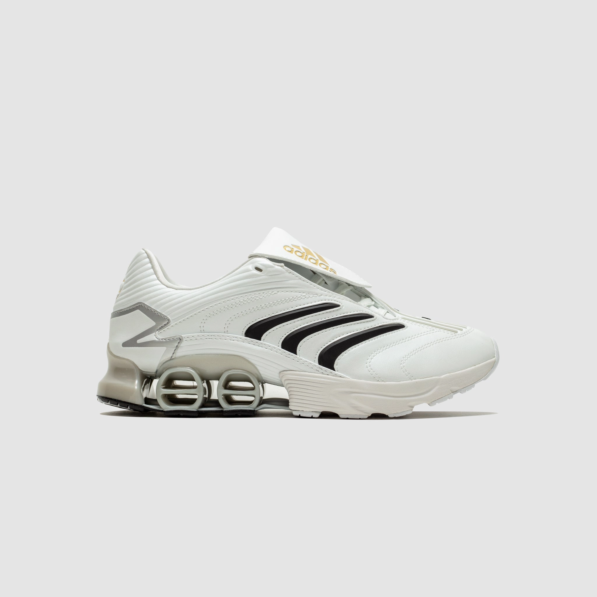 PREDATOR MEGARIDE Moisture wicking Well Cushioned