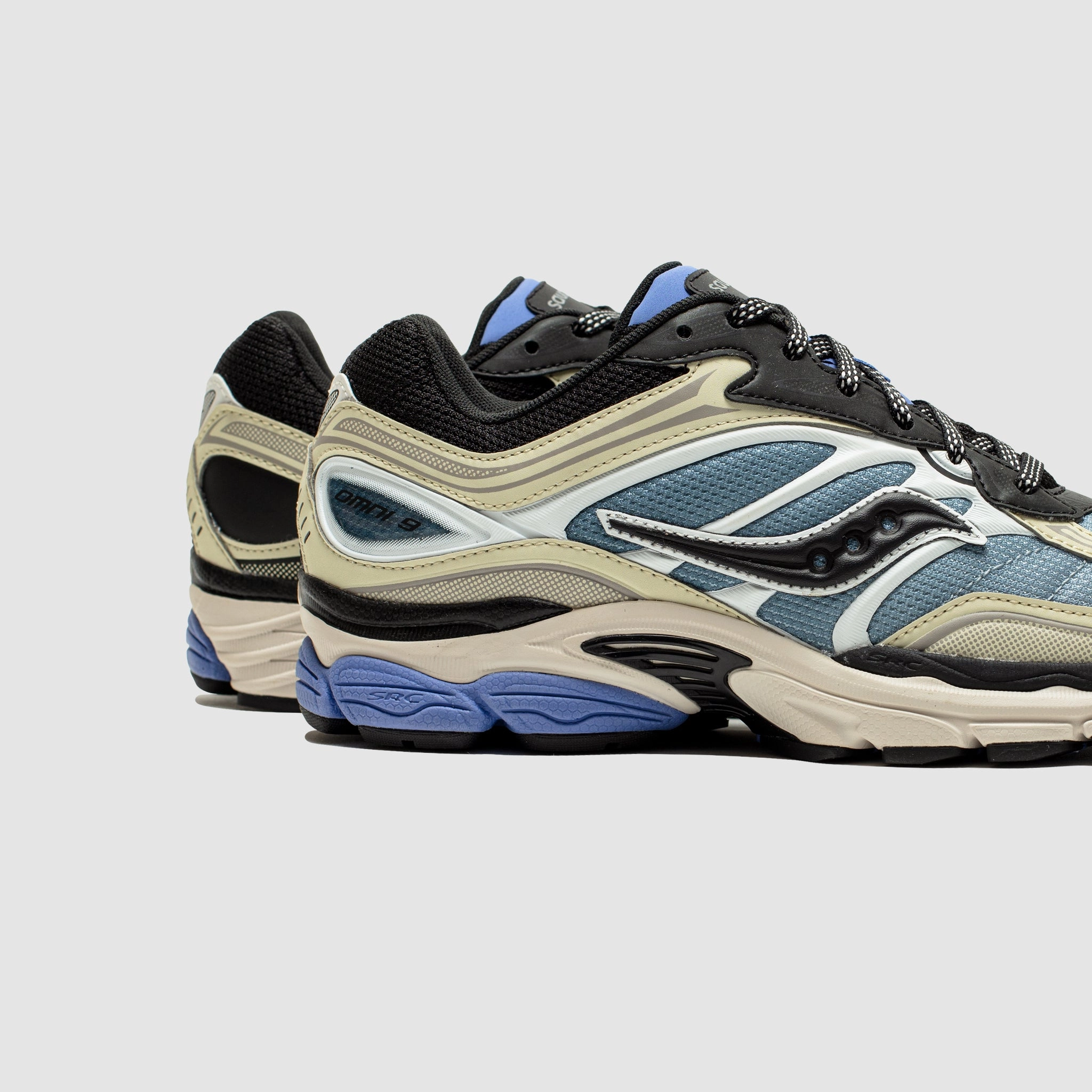 Microperforated Upper PROGRID OMNI 9