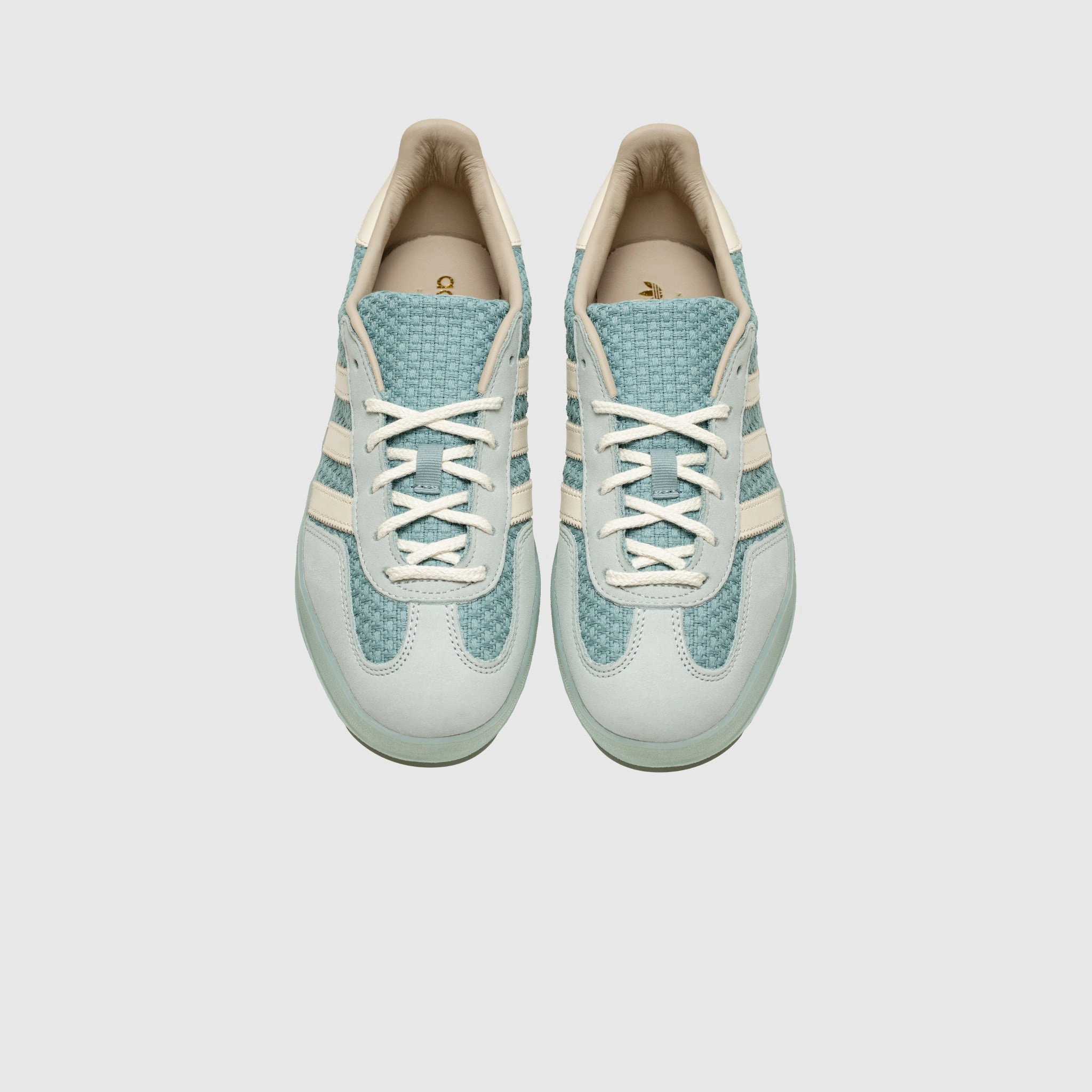 GAZELLE INDOOR Textured Surface Comfortable to wear