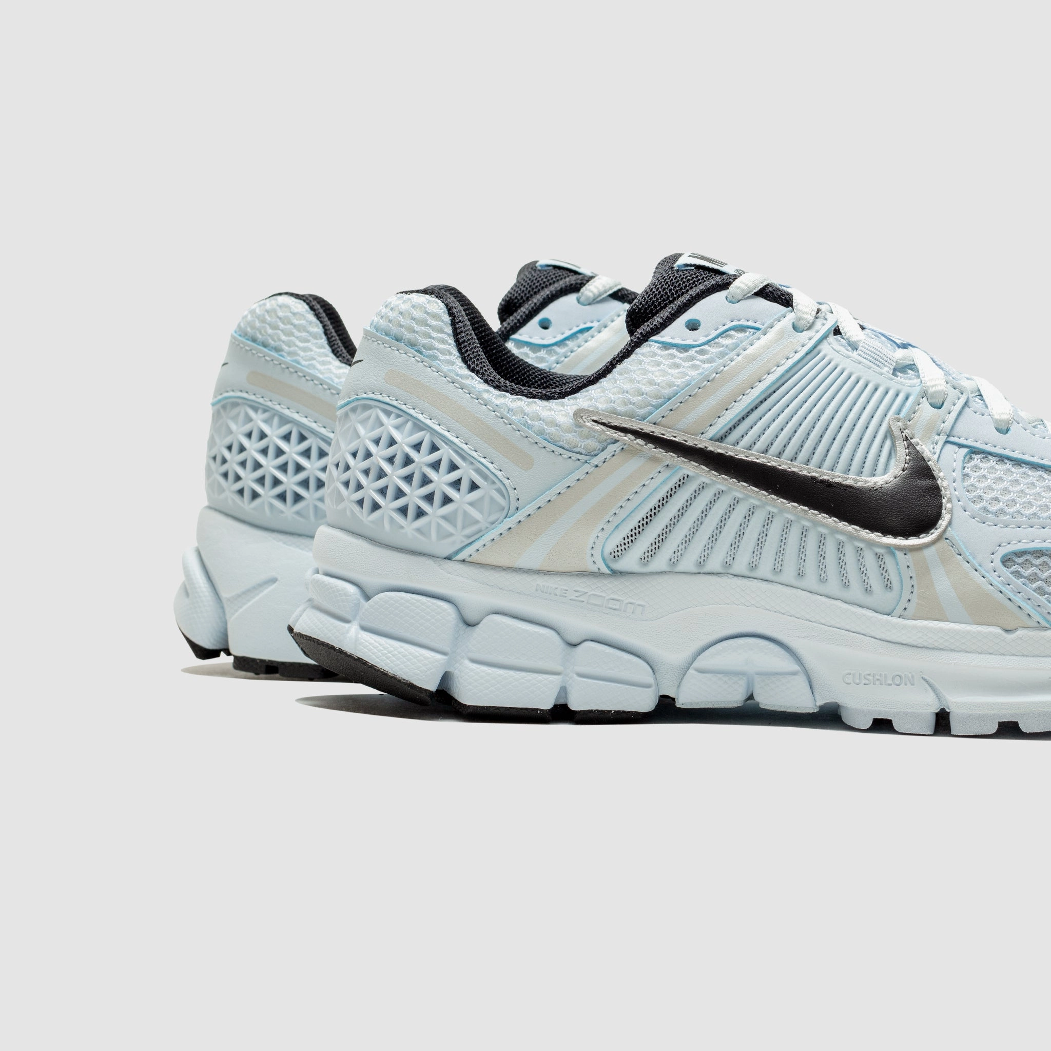 WMNS ZOOM VOMERO 5 "BLUE TINT" Midsole Cushion