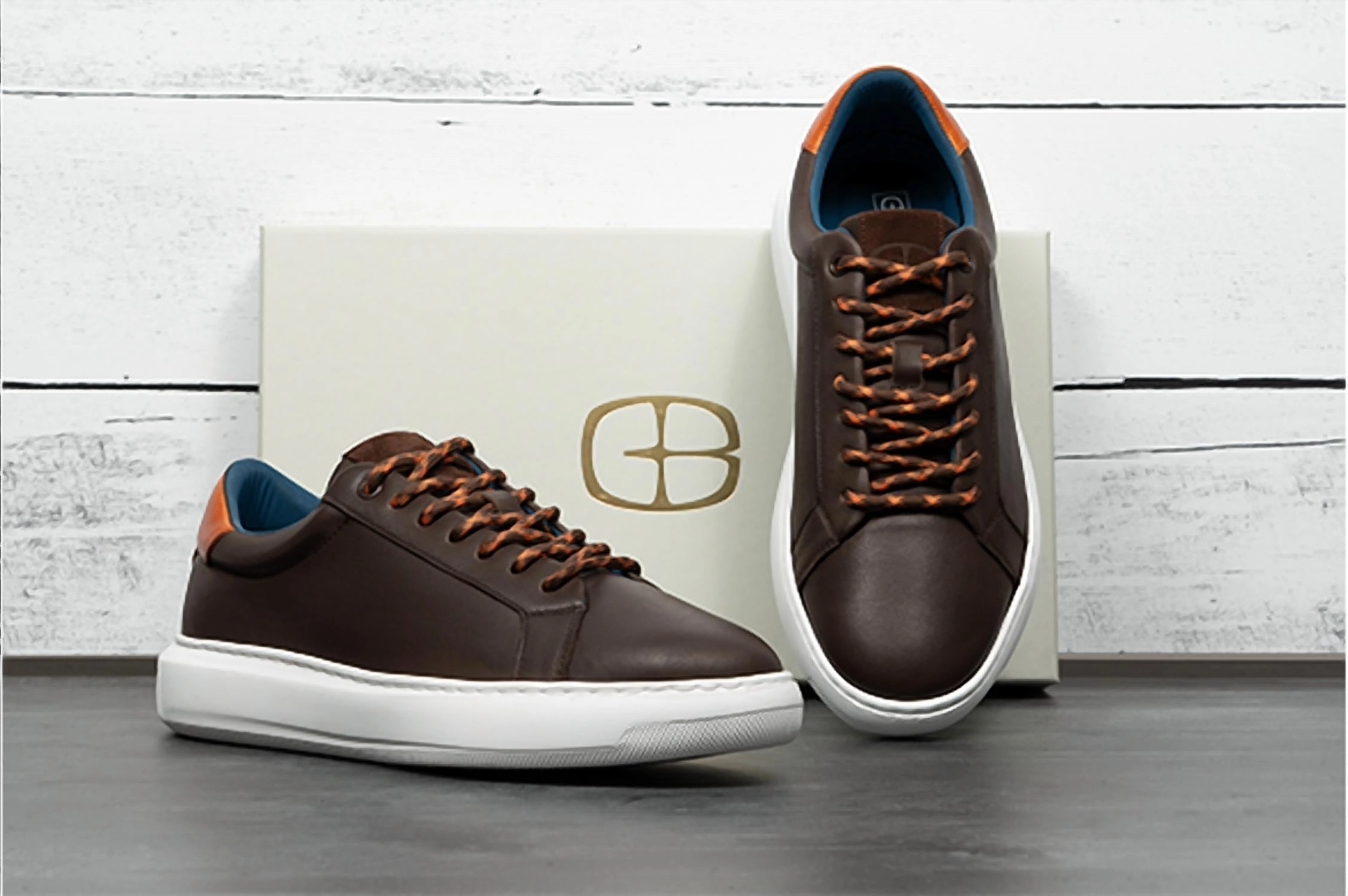 Men's The Puff Sneaker In Chocolate Calf velvet - finish - design shoes SlimFit