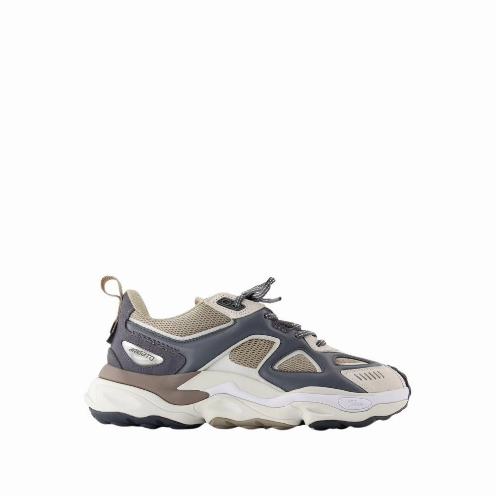 Elastic Bands running in a lava field area shoes Satellite Runner Sneakers - Leather - White/Beige