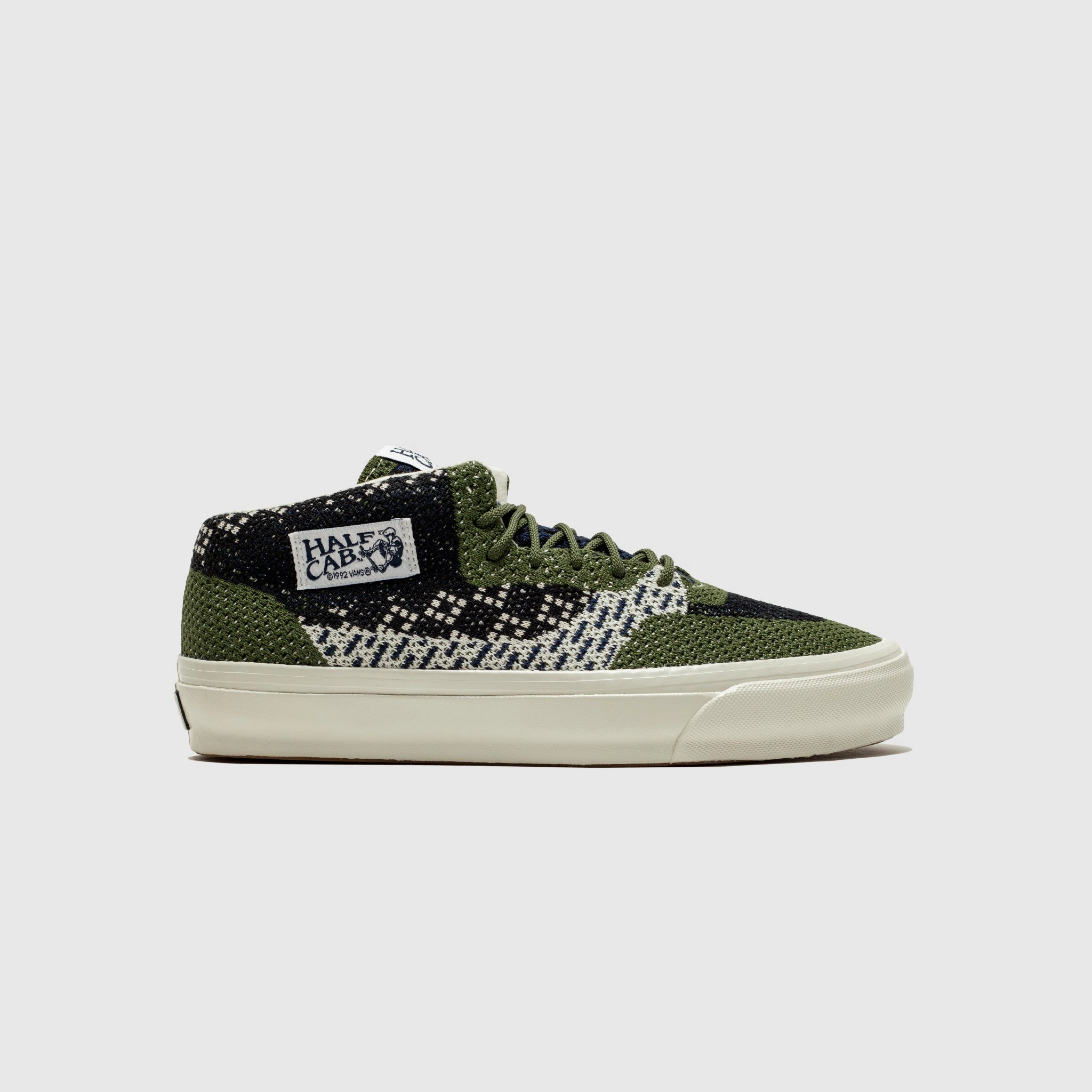 HALF CAB 33 EK LX Compact Comfort