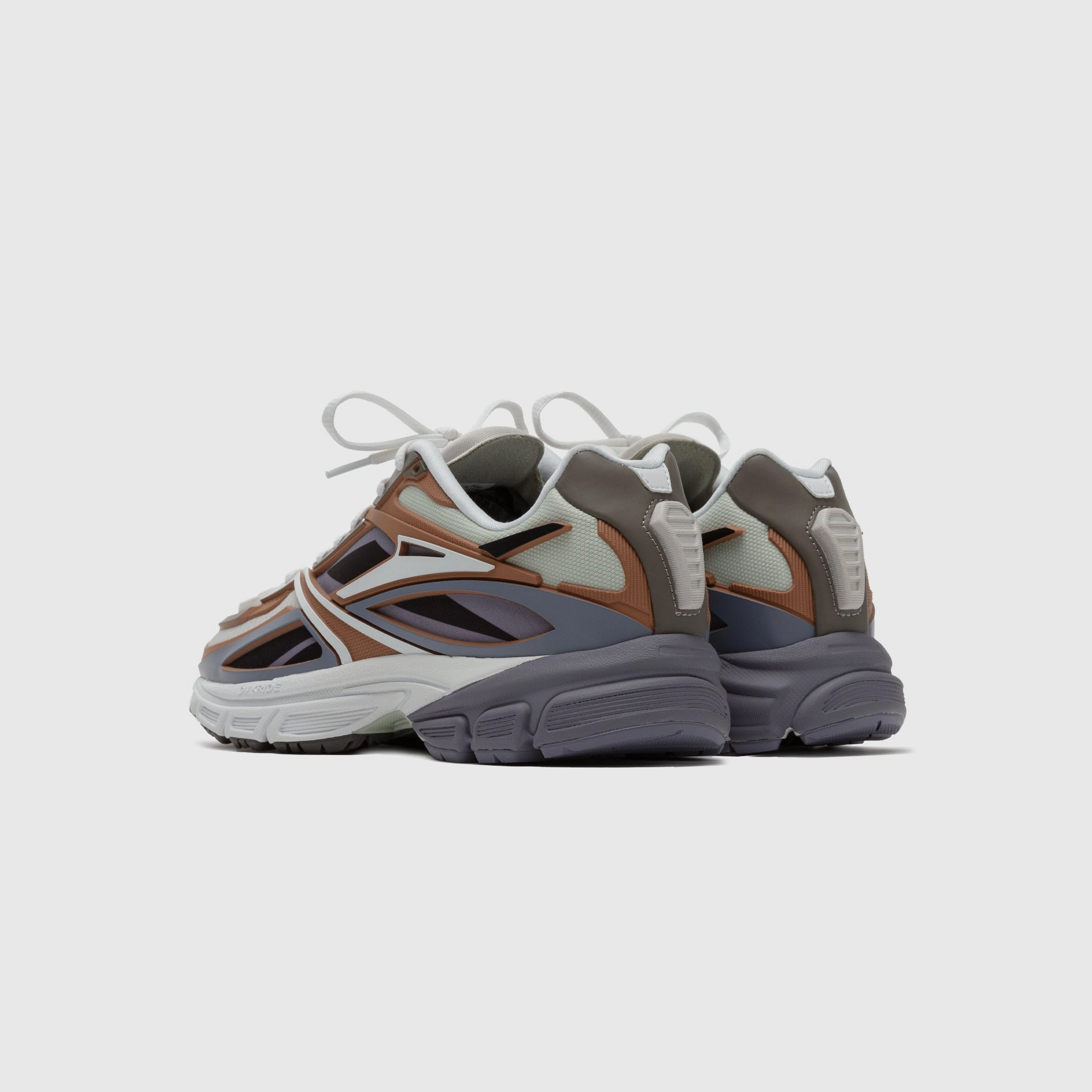 PACKER X PREMIER ROAD MODERN High Cushioning