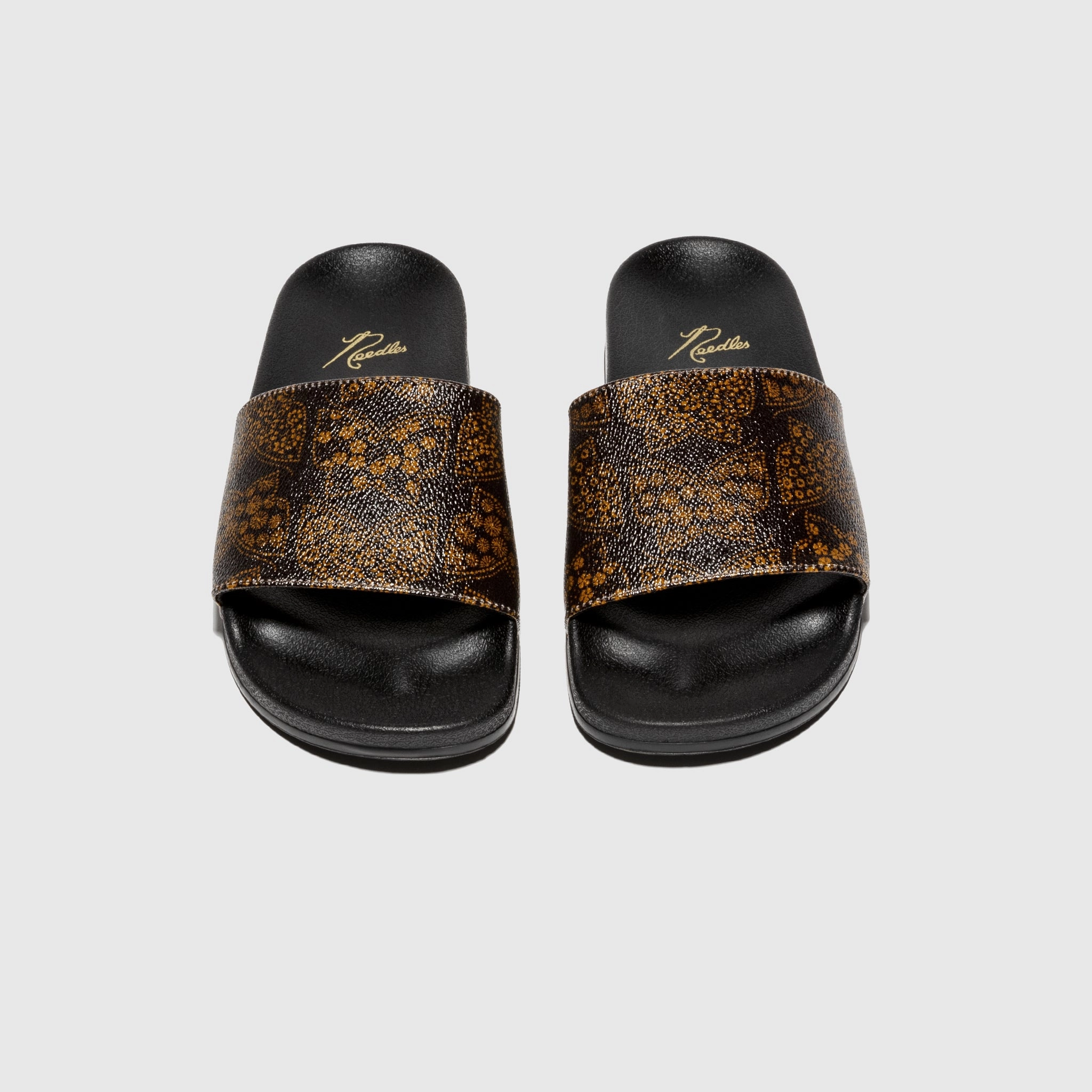 Contoured Footbed Effortless Comfort SHOWER SANDALS