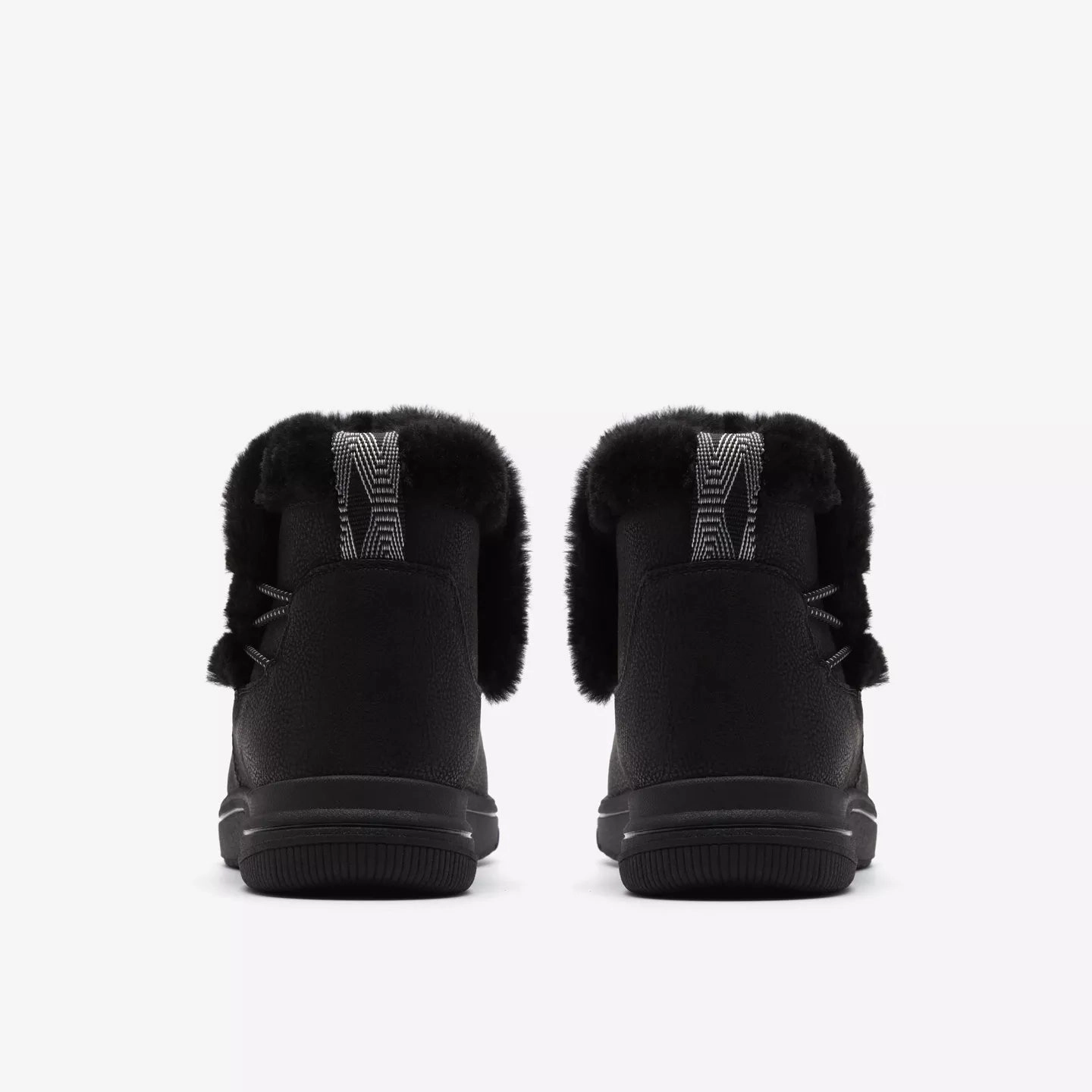 RollUp Fast Entry Clarks Women's Breeze Fur Boot in Black Combination