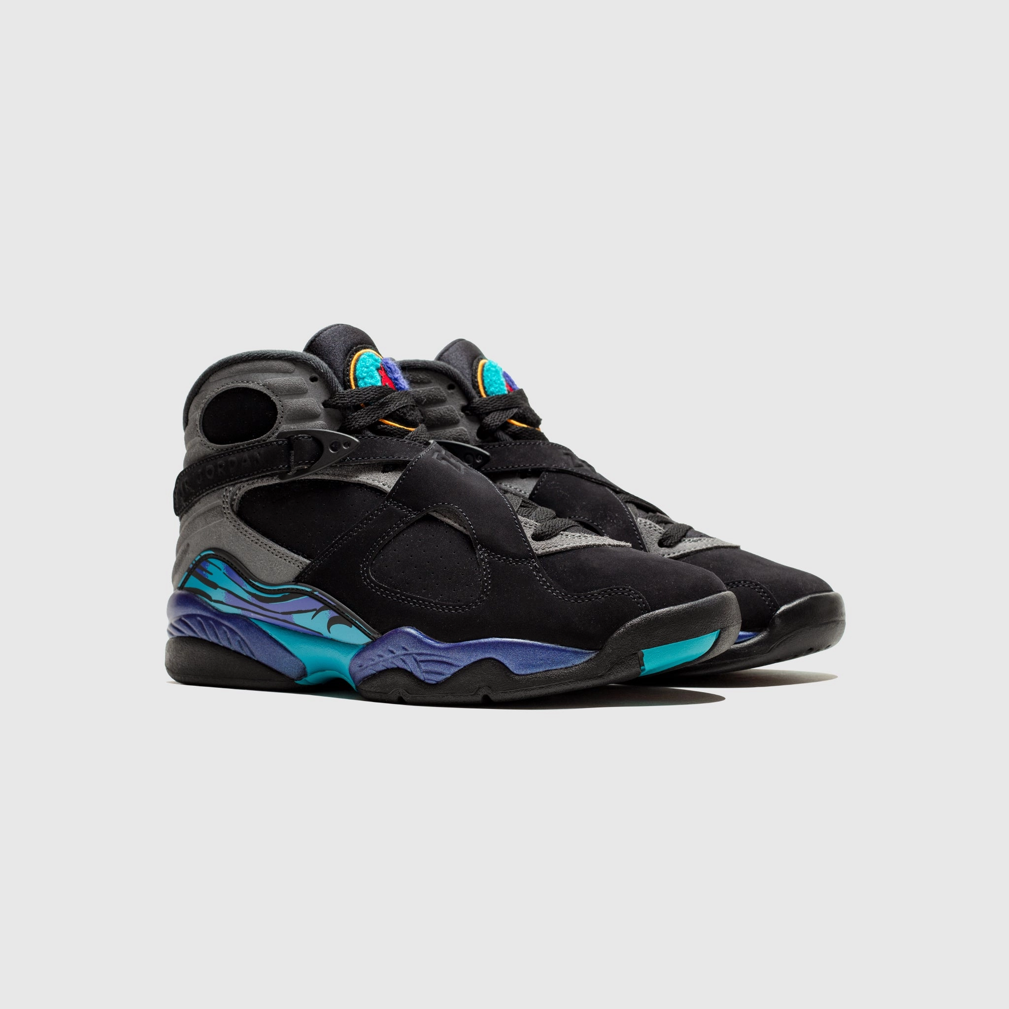 AIR JORDAN 8 RETRO "AQUA" Urban gentle touch