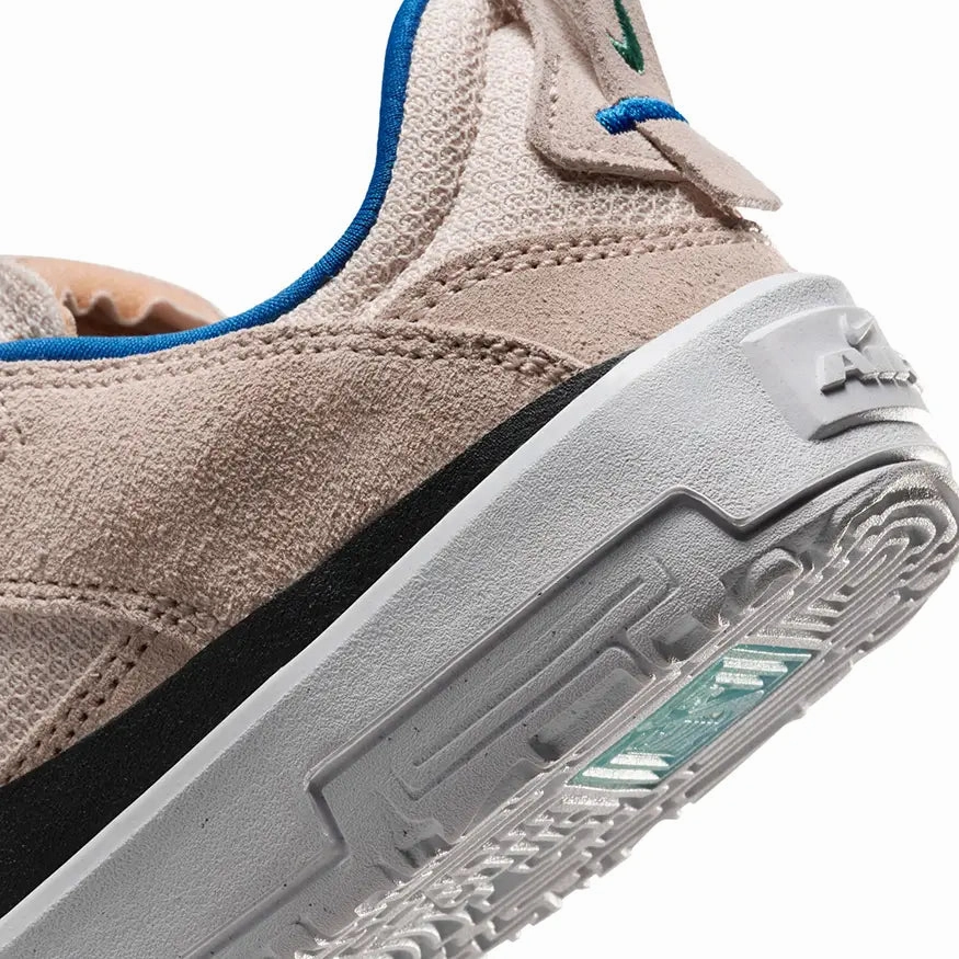 Nike SB Day One GS Shoes Padded Heel Counter Slip Resistant Tread Pattern