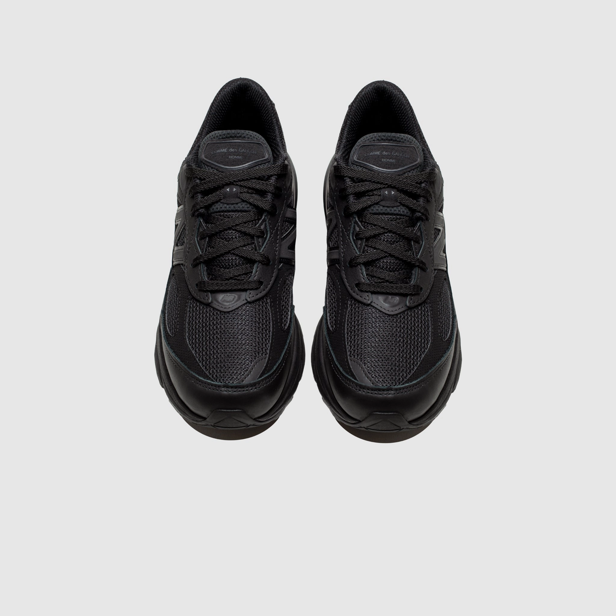 U990CG6 X CDG HOMME Multi Surface Pressure Distribution Nodes