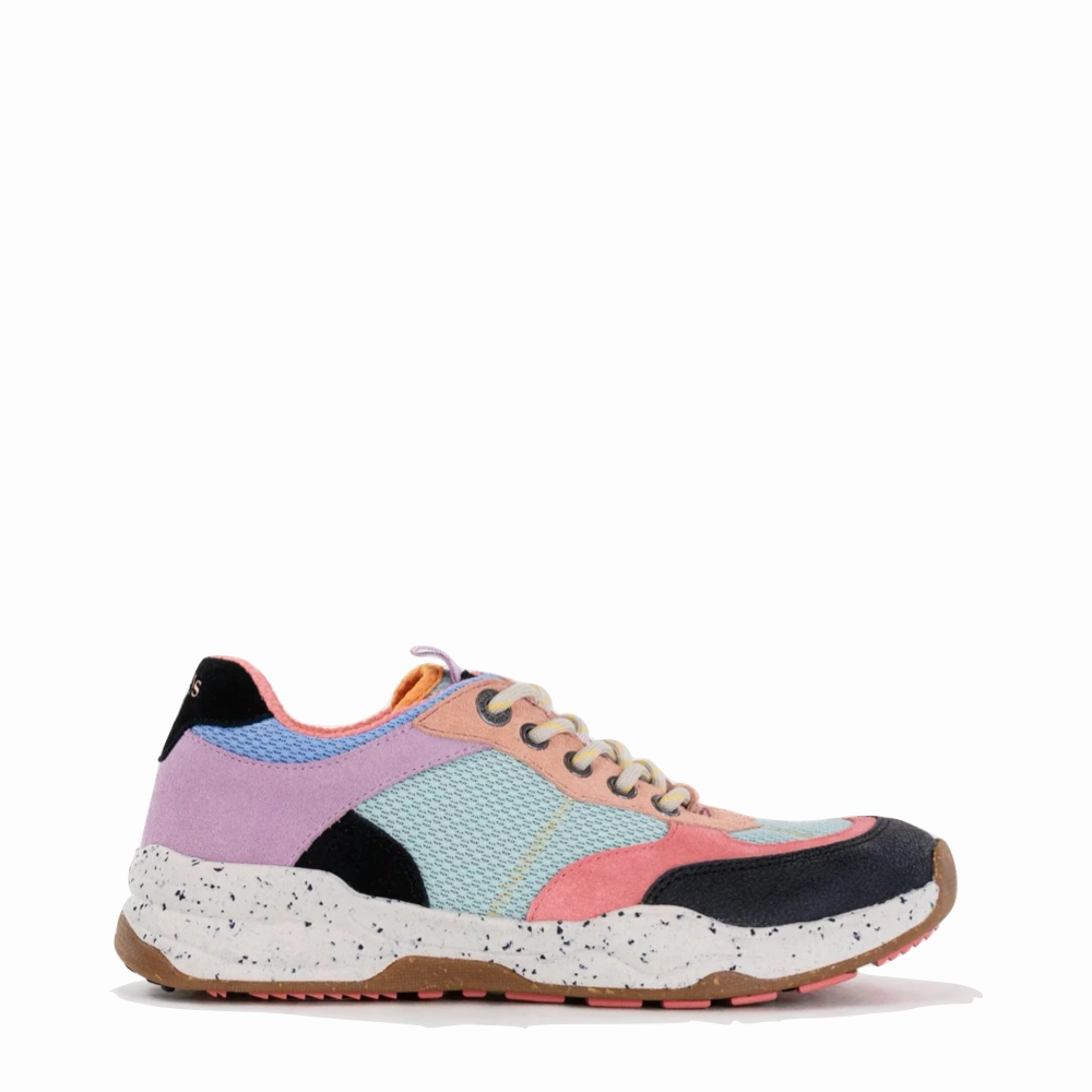 Daily Hike Taos Women's Advance Super Hiker in Retro Multi