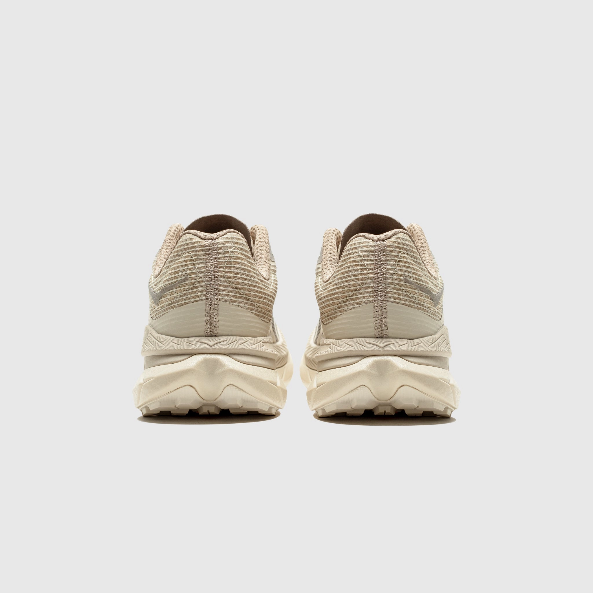 TECH TECTON X 2 TS Comfortable Arch Area Streamlined silhouette