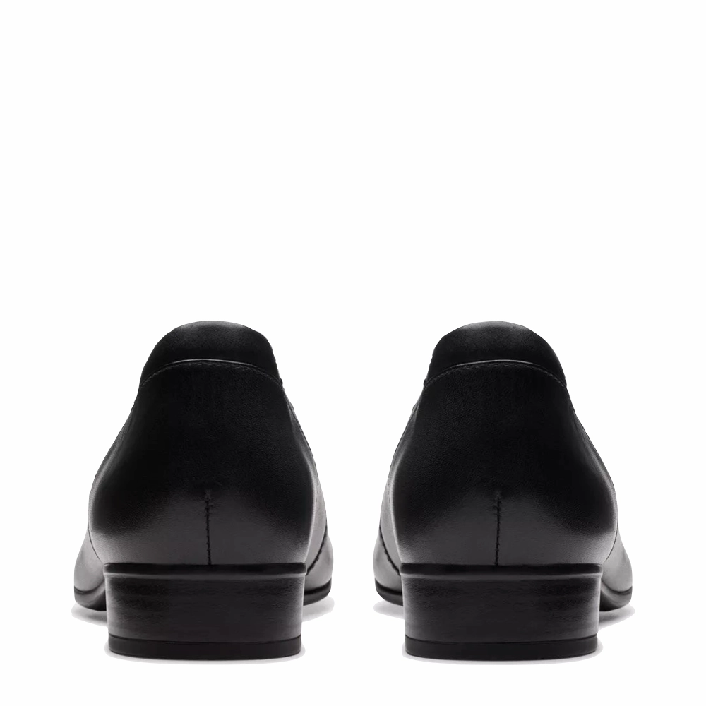 Bright shade Clarks Women's Krystine May Leather Pump in Black