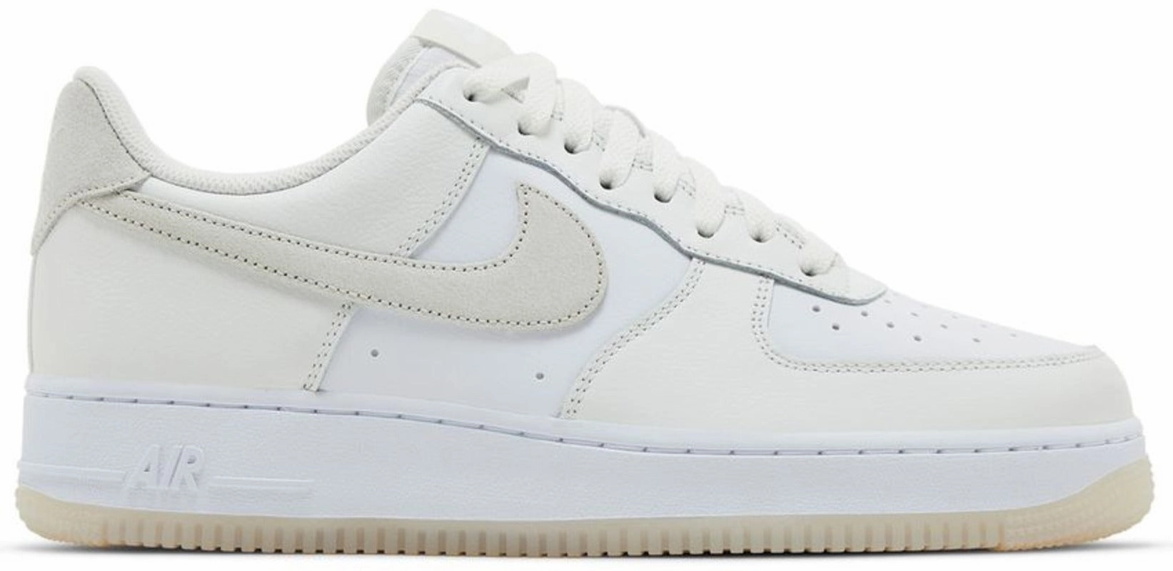 Comfortable Outsole heel - strike shoe response Nike Air Force 1 Low '07 LV8 Summit White Phantom