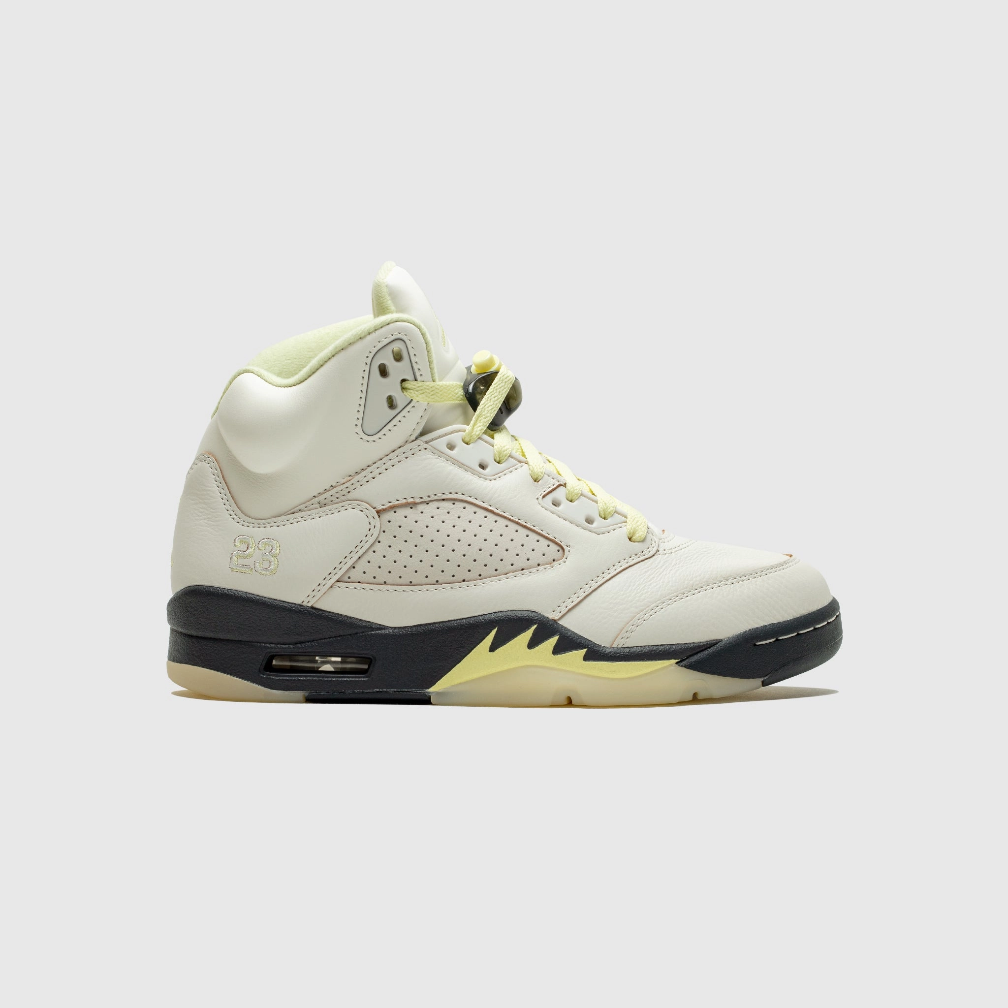 WMNS AIR JORDAN 5 RETRO "LUMINOUS GREEN" Responsive Midsole EnergyReturn