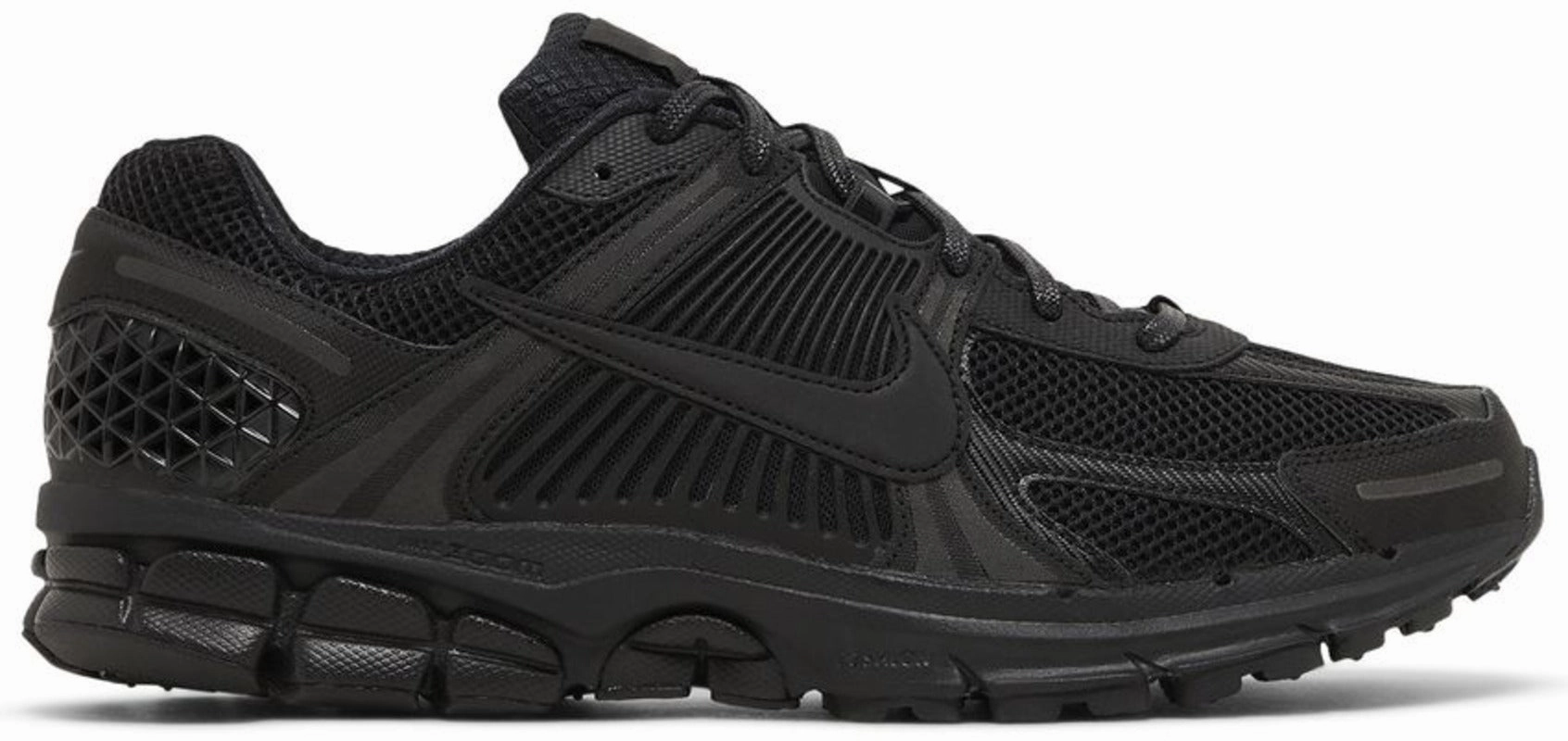 Nike Zoom Vomero 5 Triple Black running in international tracks shoes interval training