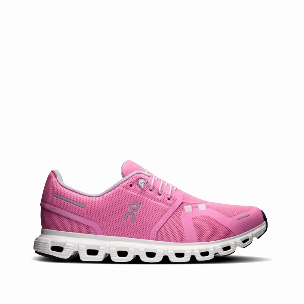 Modern Minimal Beach Walk On Women's Cloud 6 Sneaker in Raspberry/White