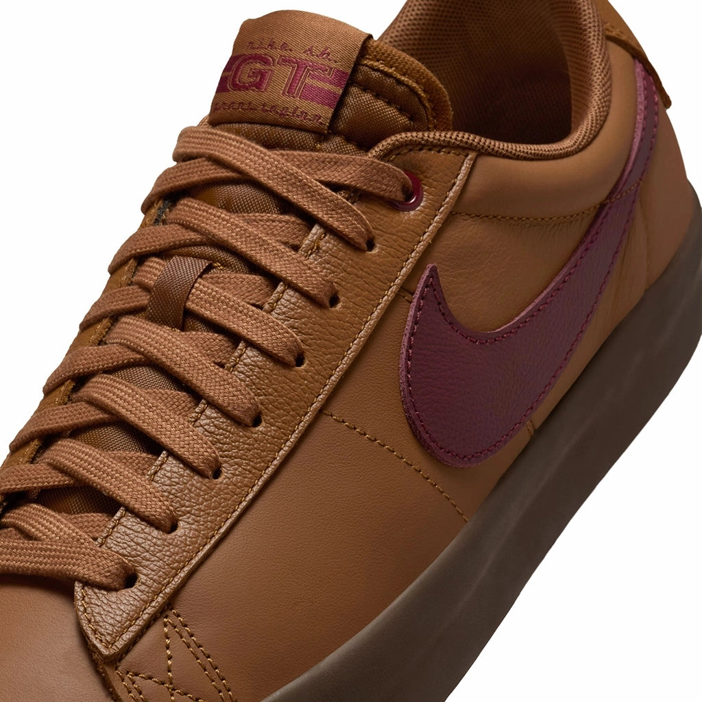Gusseted Tongue Anti blister Nike SB Zoom Blazer Low Pro GT Shoes