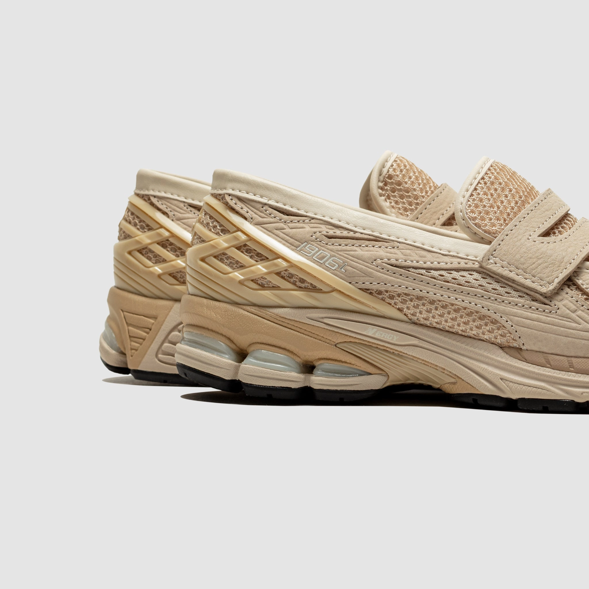 Secure Lace Lock U1906LNU "BISQUE"