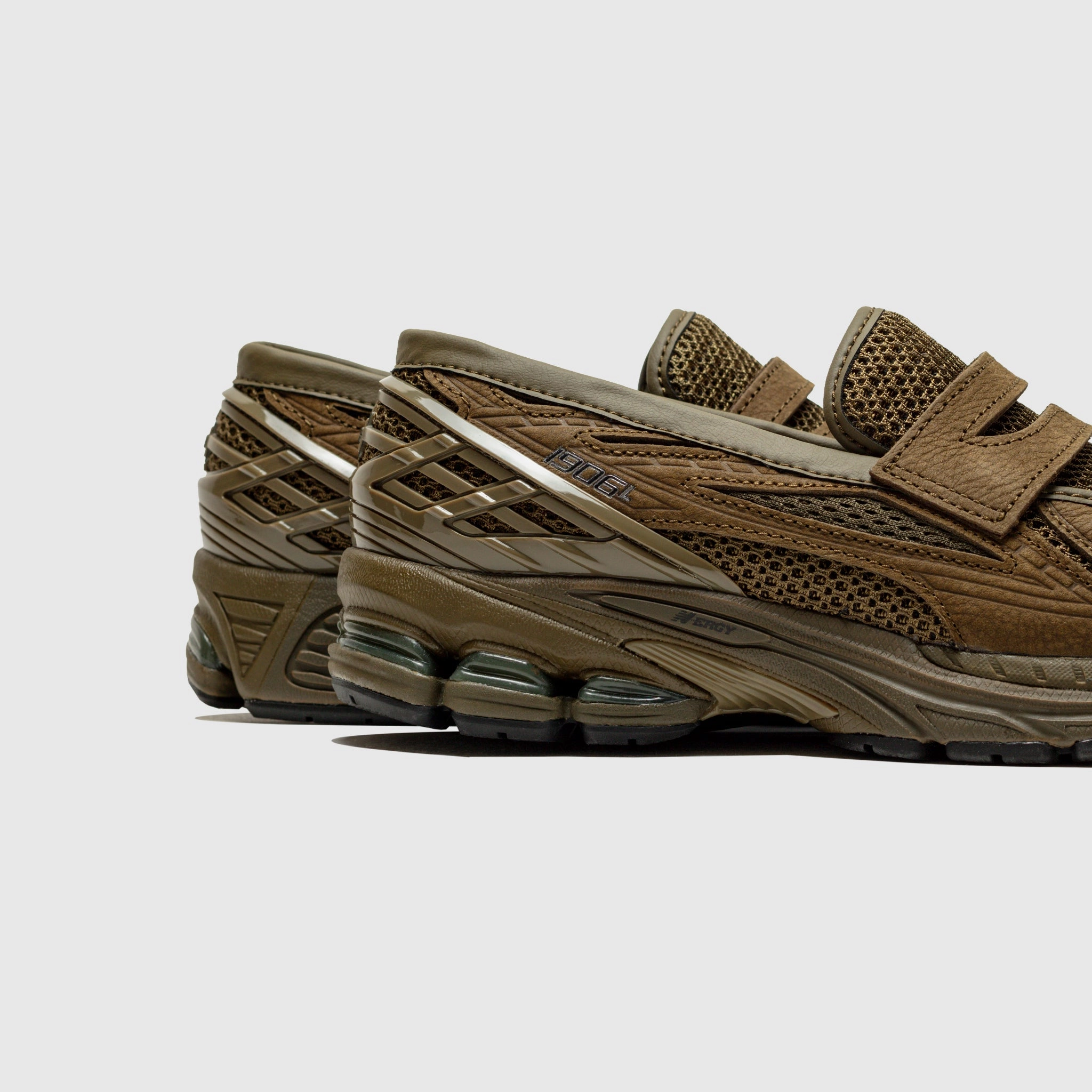 U1906LNV Run Fast ToeBumper