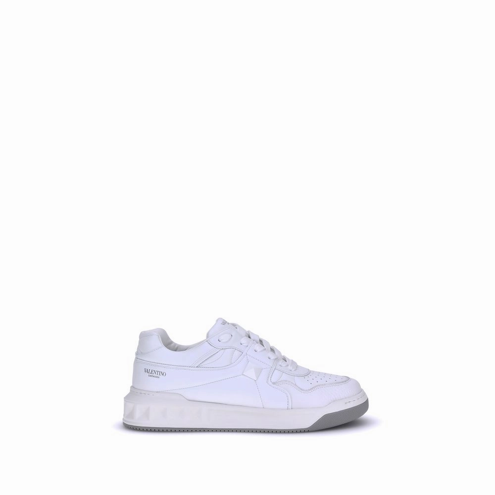 running for a cause elevated - heel running option Valentino Garavani One Stud Low-Top Men's Sneakers