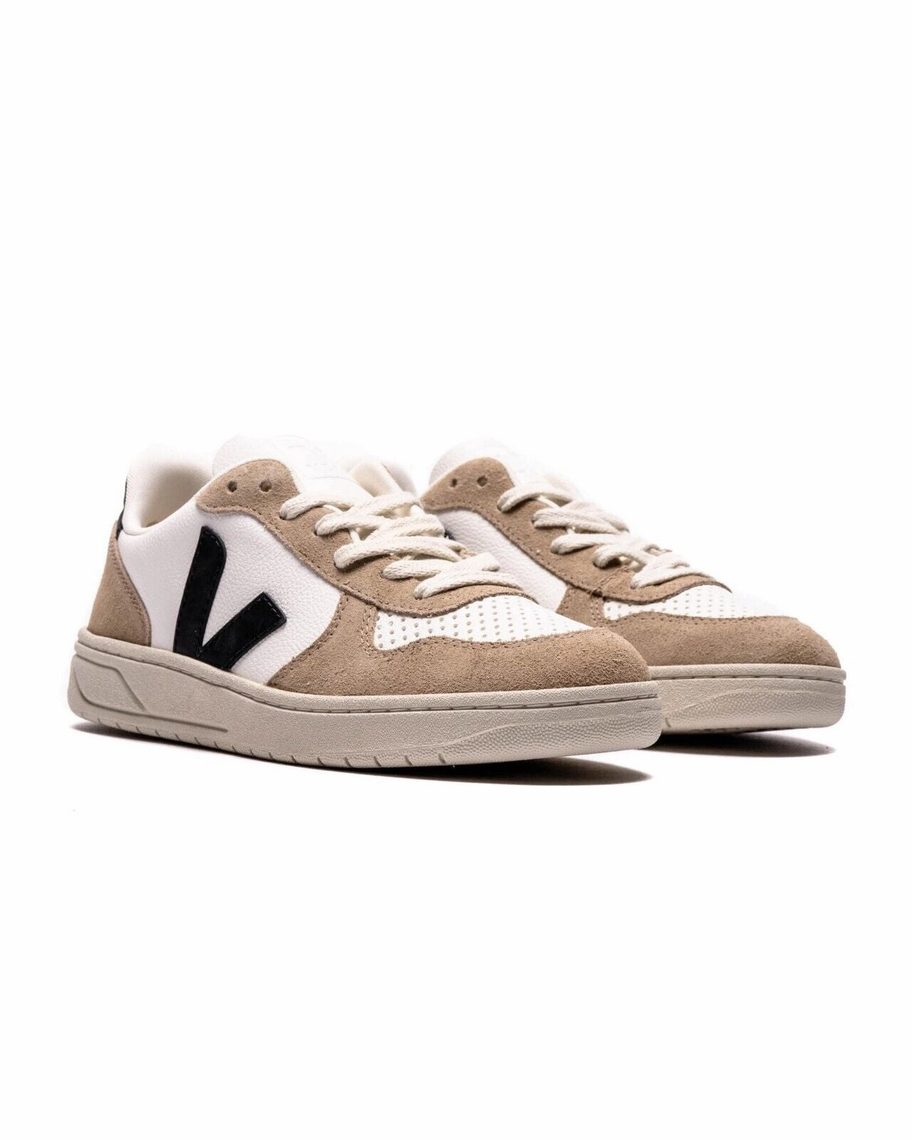 post - race celebration running strength training Veja V-10 VX0503138B Sneakers Men's Beige Leather Low Top Comfort Casual Shoes