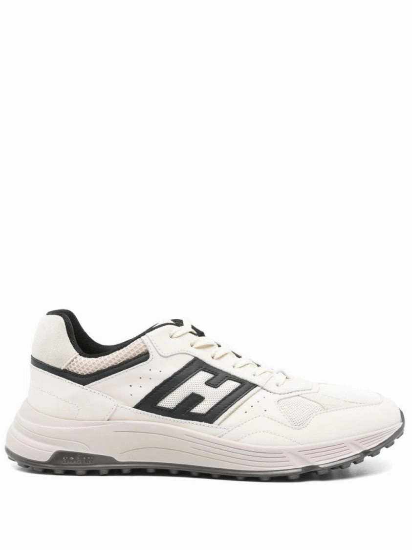 suitable for adults Versatile Sneakers With Cushioned Sole And Prominent Logo