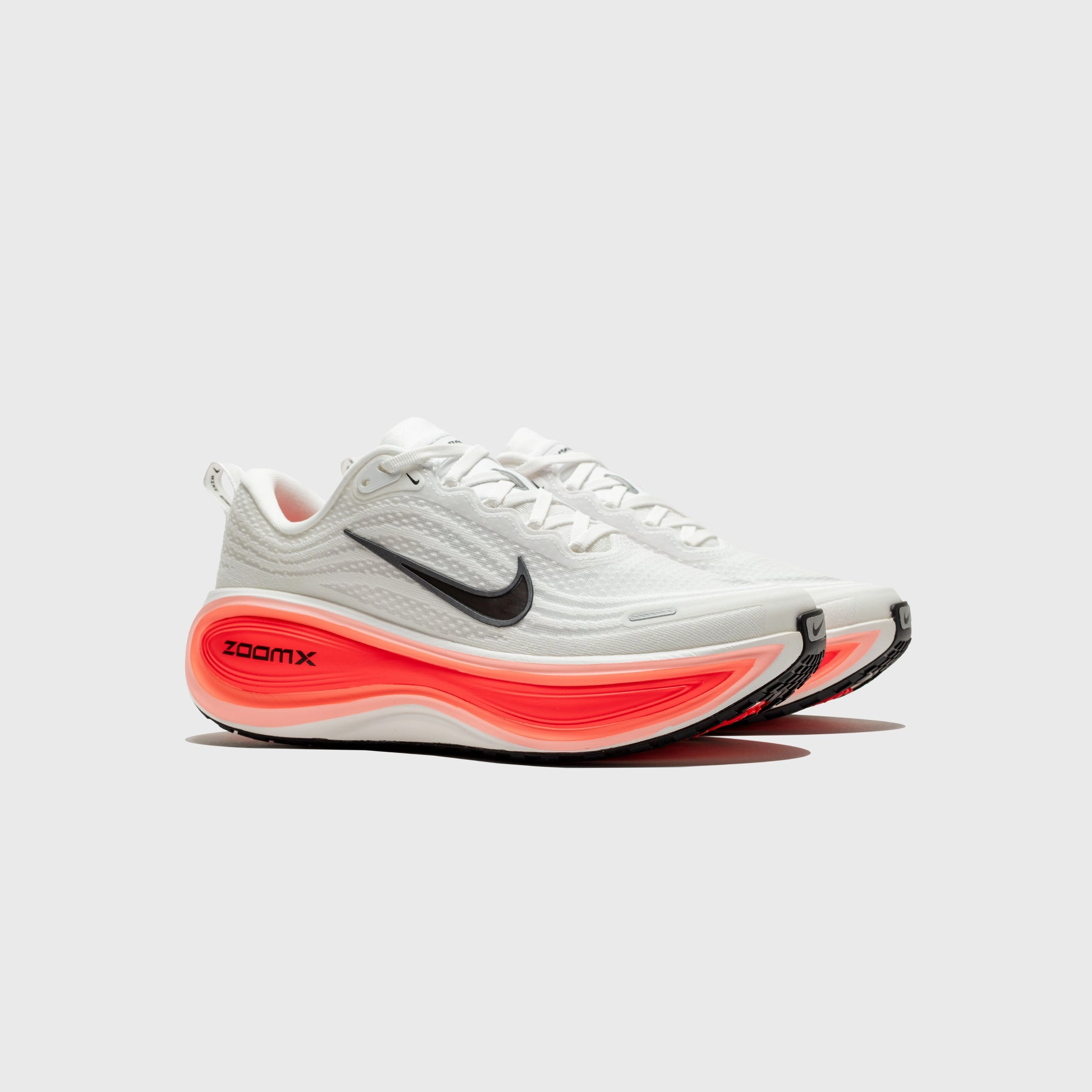 Athletic Fit Sweat Wicking VOMERO PLUS "BRIGHT CRIMSON"