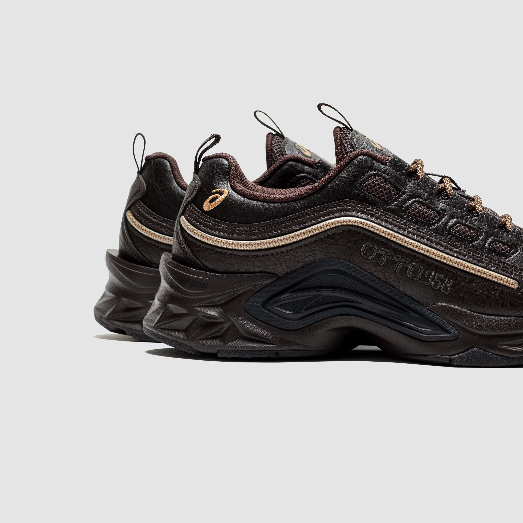 PROTOBLAST-CMLVII X OTTO958 Maximum Cushioning Running   Ready